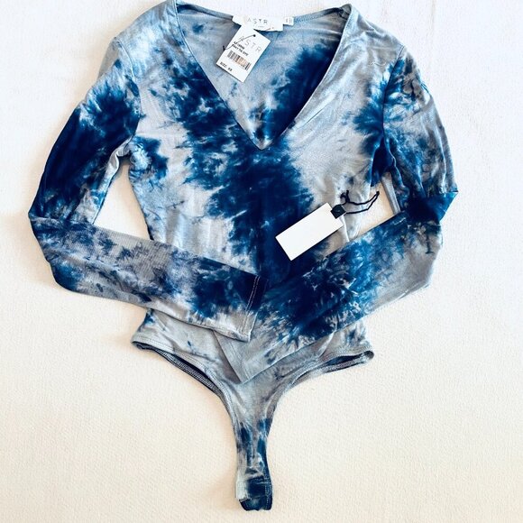 NWT ASTR the Label tie dye bodysuit Womens Extra Small blue long sleeve bodycon - Picture 1 of 8